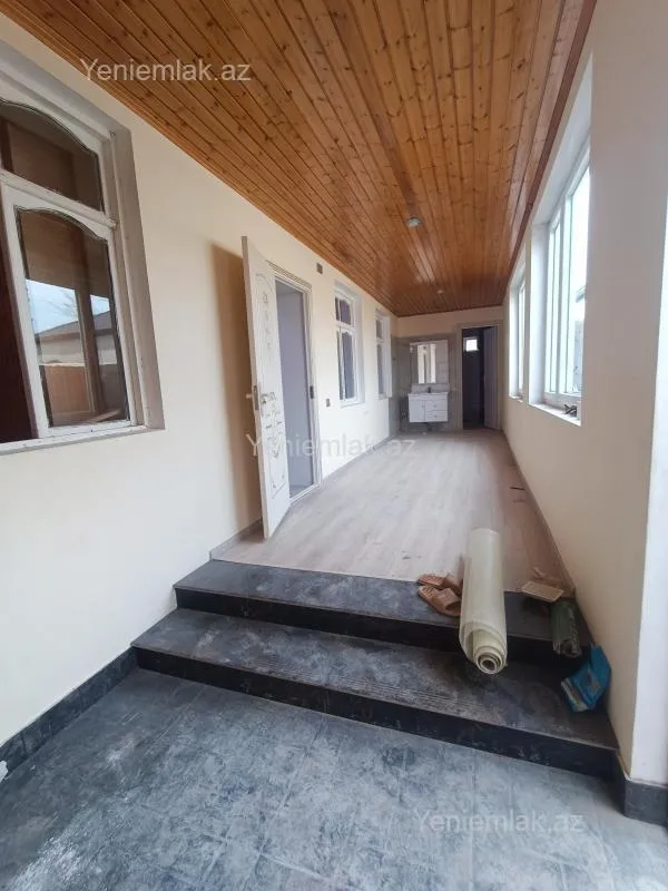 Satılır 4 otaqlı həyət evi 100 m²