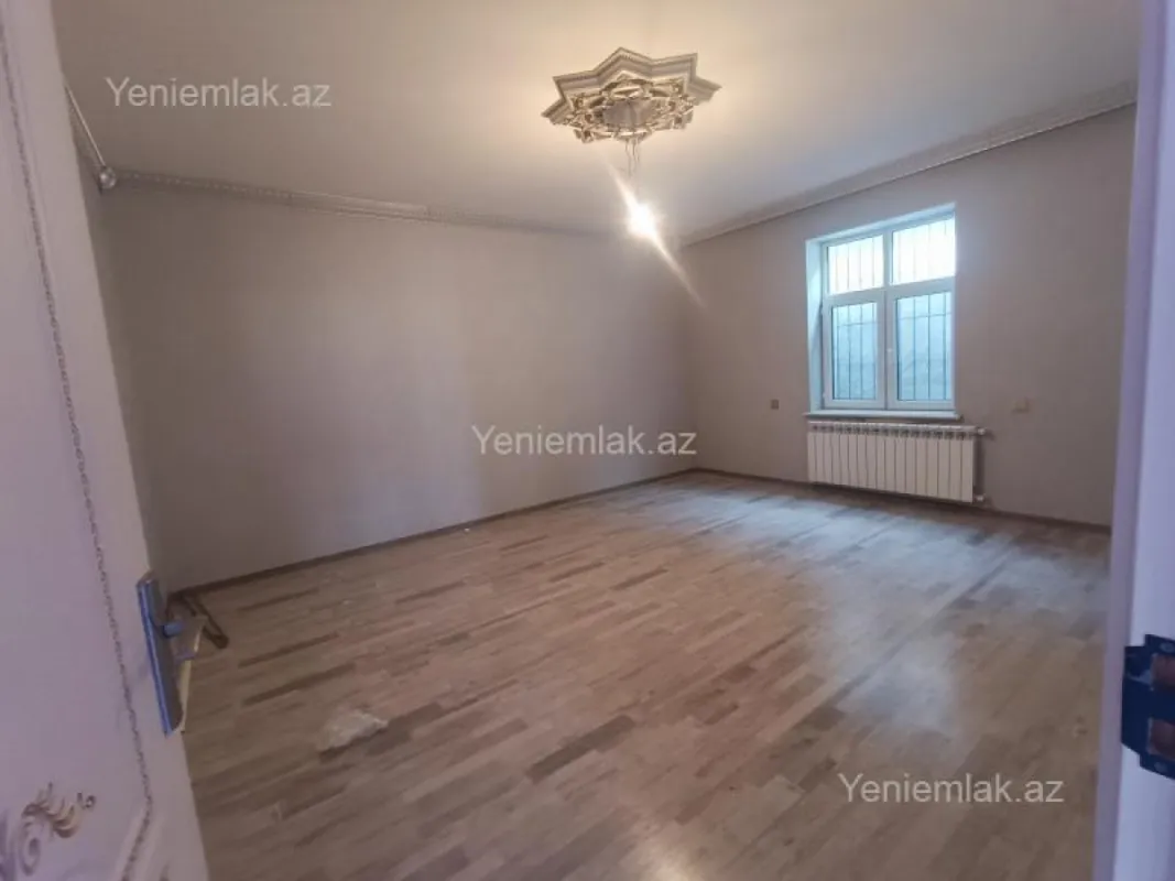 Satılır 4 otaqlı həyət evi 100 m²