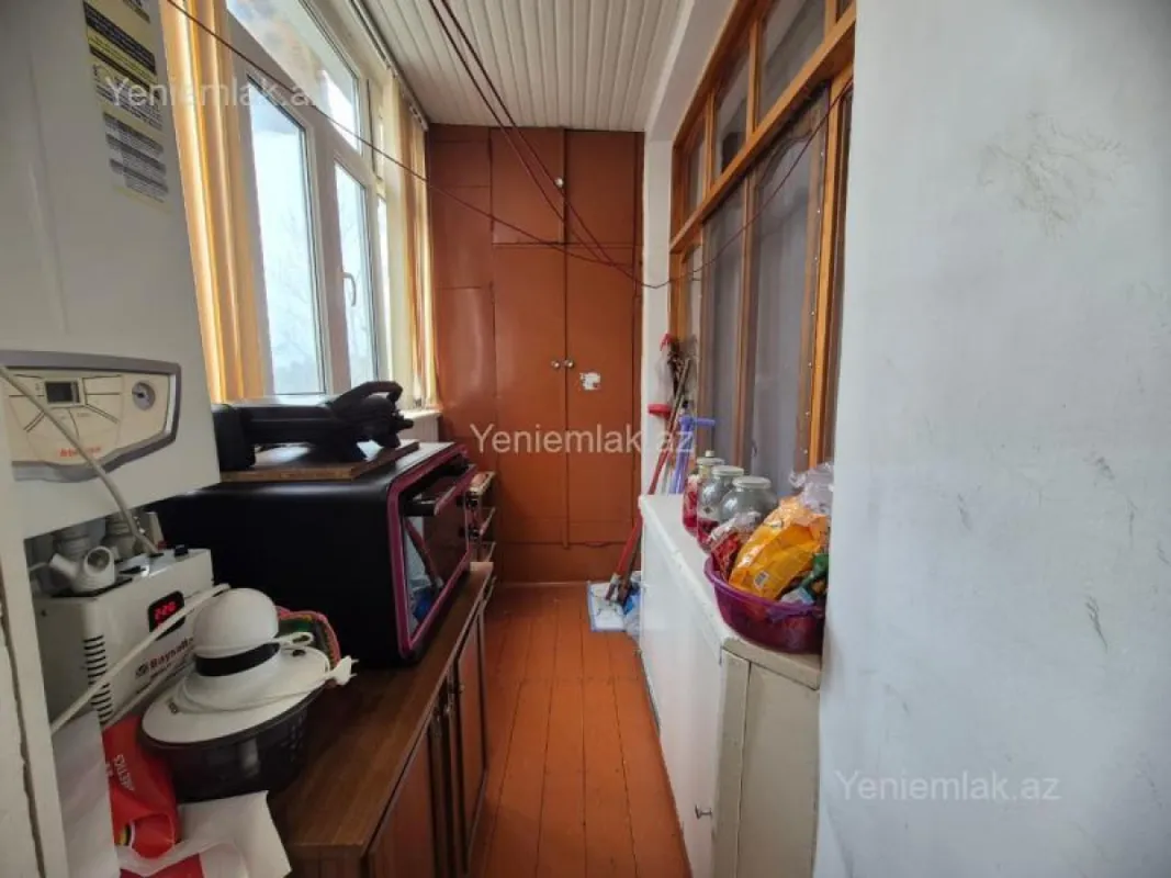 Kirayə verilir 2 otaqlı köhnə tikili 55 m²