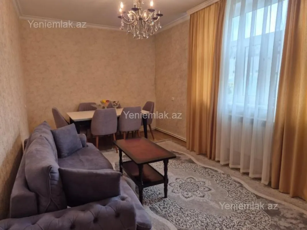 Kirayə verilir 2 otaqlı köhnə tikili 55 m²
