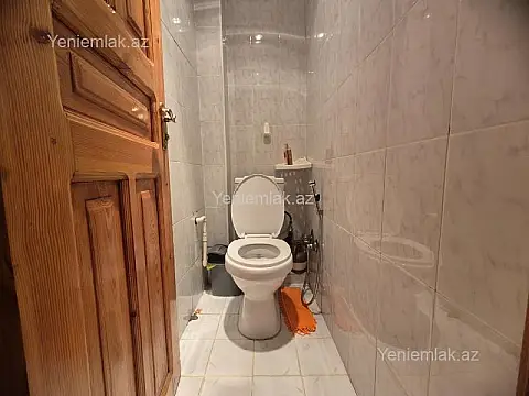 Kirayə verilir 2 otaqlı köhnə tikili 55 m²