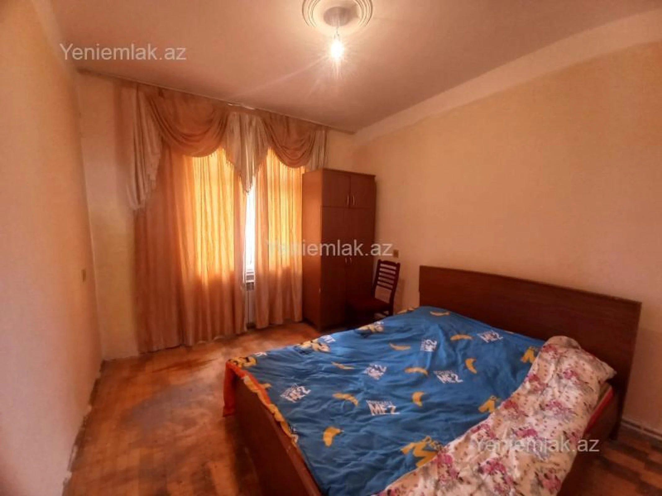 Satılır 2 otaqlı köhnə tikili 60 m²