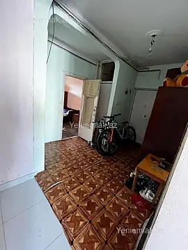 Satılır 3 otaqlı köhnə tikili 70 m²