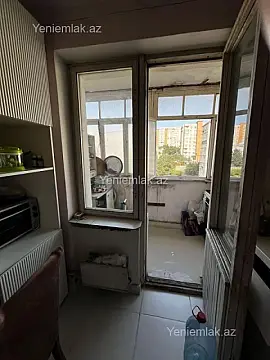 Satılır 3 otaqlı köhnə tikili 70 m²