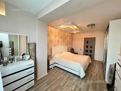 Satılır 3 otaqlı köhnə tikili 90 m²