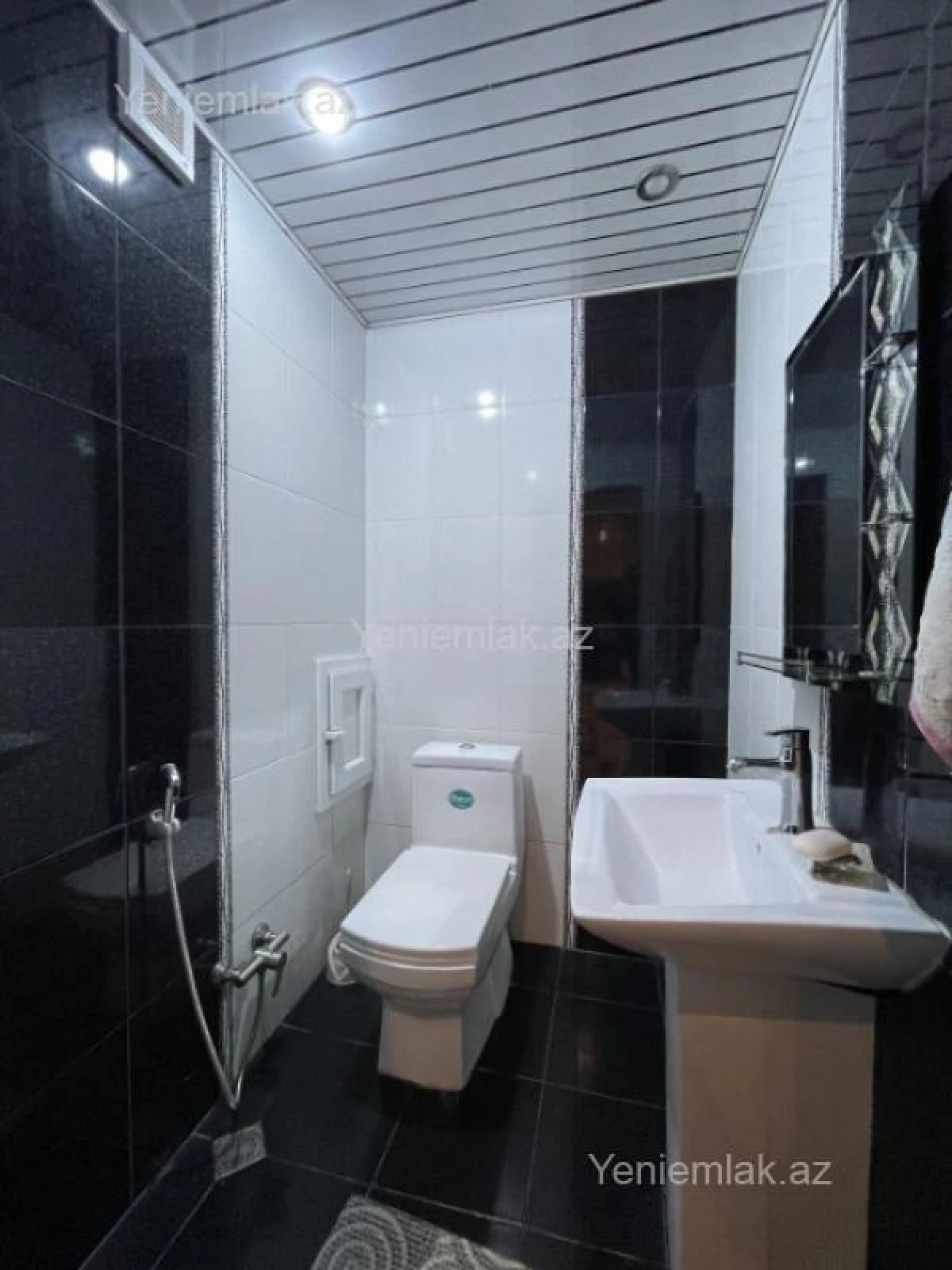 Satılır 3 otaqlı yeni tikili 100 m²