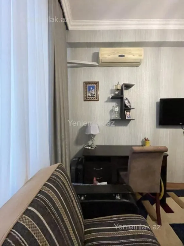 Satılır 3 otaqlı yeni tikili 100 m²