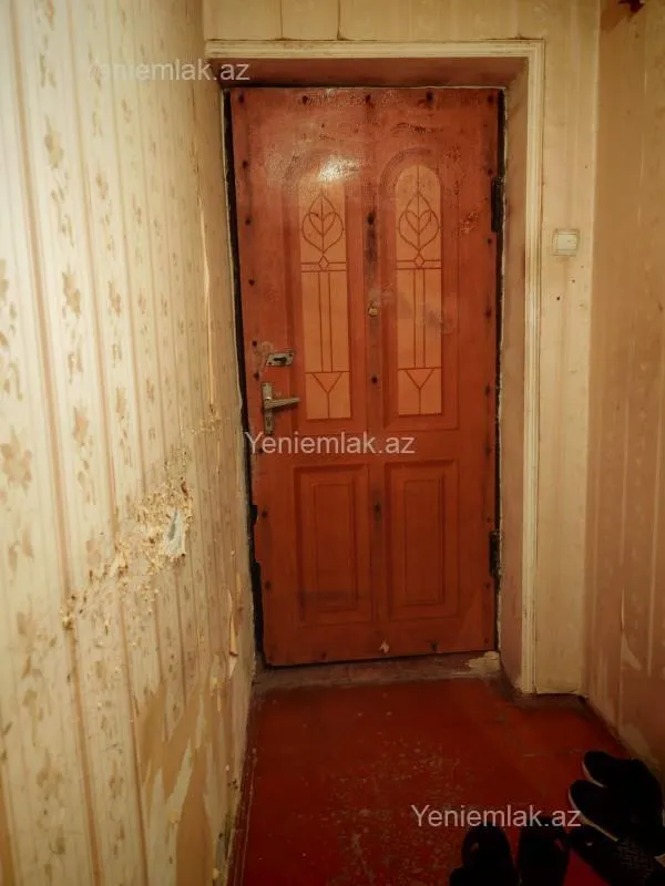 Satılır 2 otaqlı köhnə tikili 65 m²