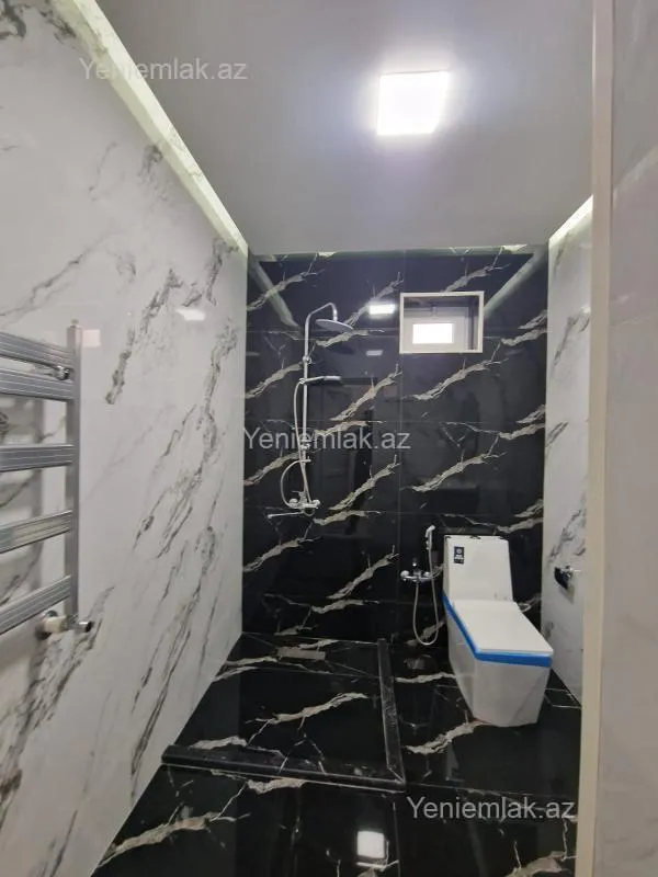 Satılır 5 otaqlı həyət evi 170 m²