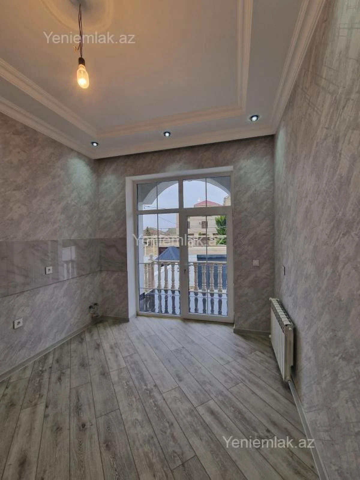 Satılır 5 otaqlı həyət evi 170 m²