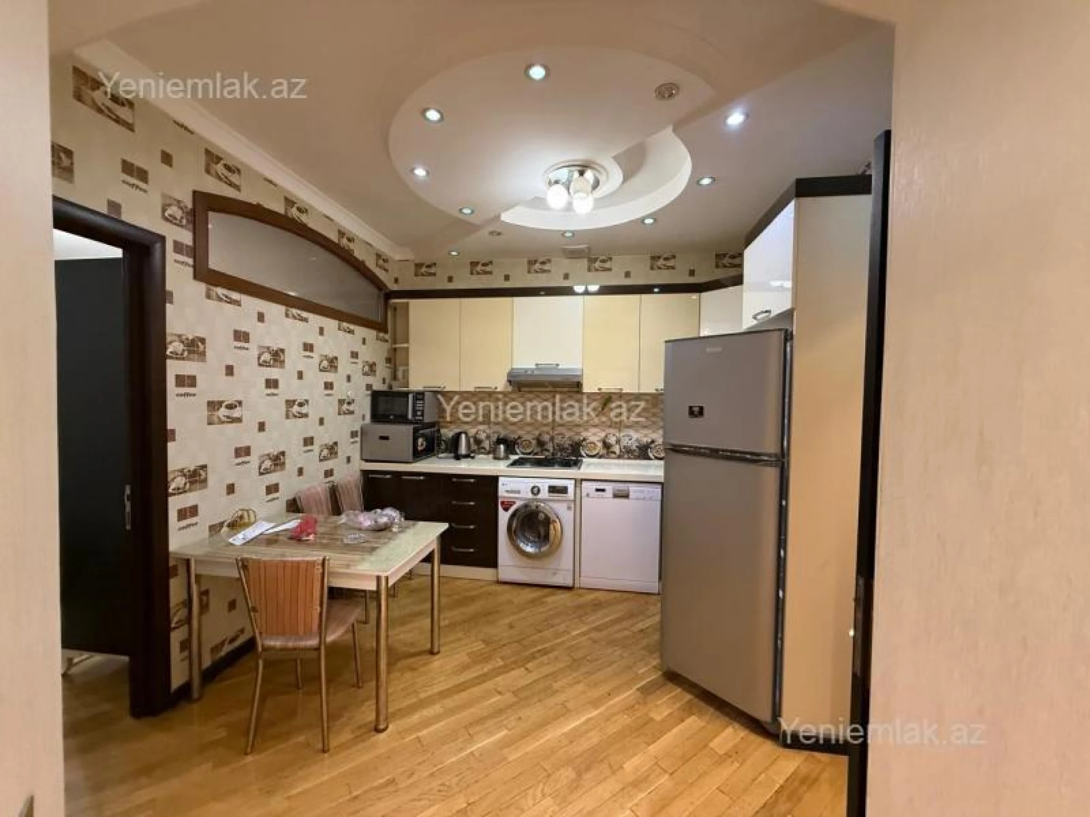 Satılır 3 otaqlı yeni tikili 95 m²