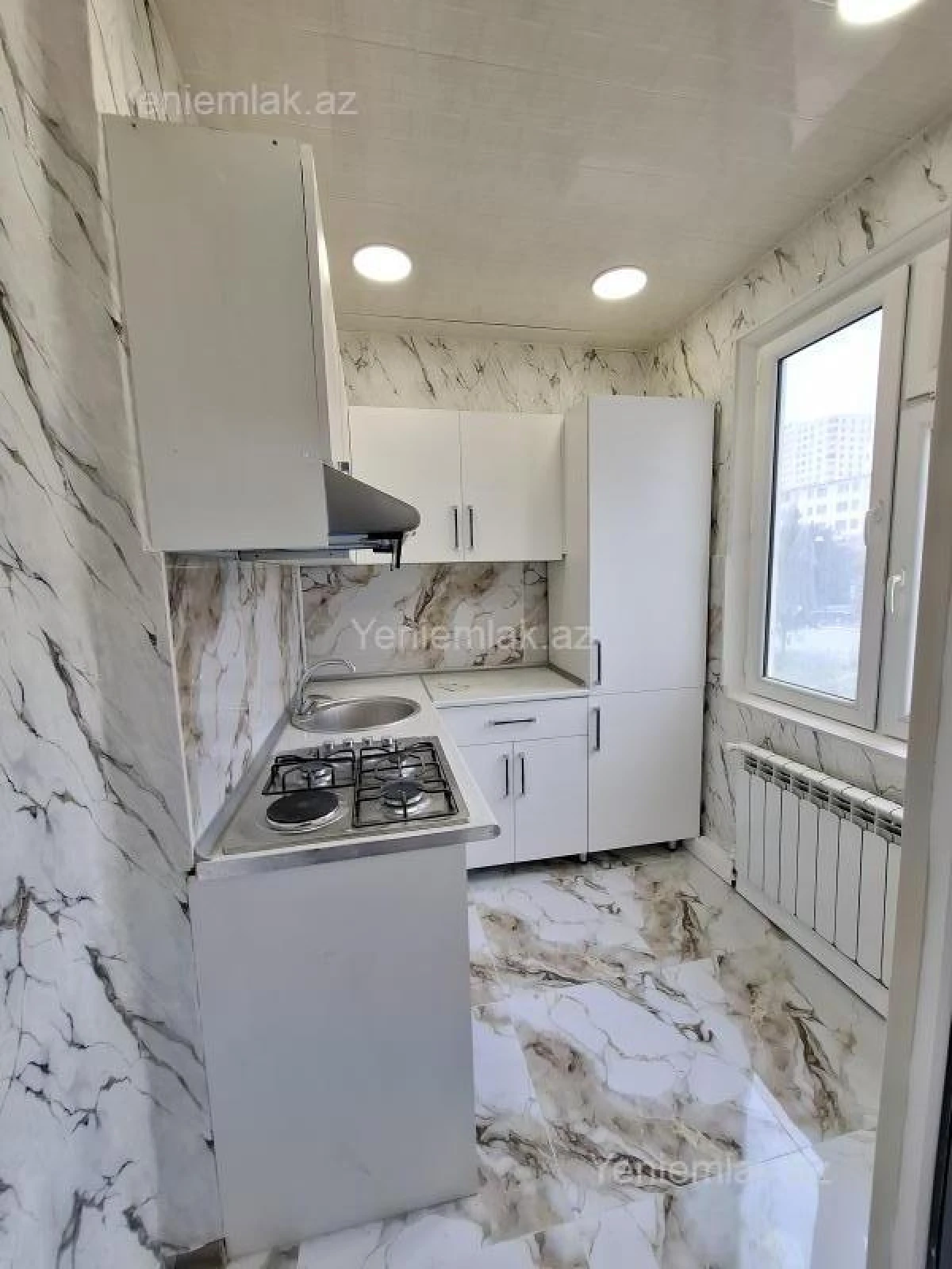 Satılır 2 otaqlı köhnə tikili 45 m²