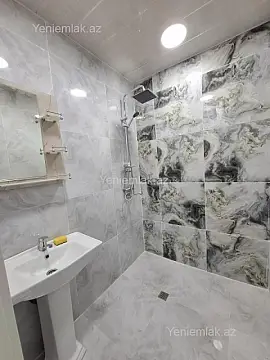 Satılır 2 otaqlı köhnə tikili 45 m²