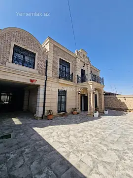 Satılır 6 otaqlı həyət evi 300 m²