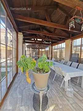 Satılır 6 otaqlı həyət evi 300 m²