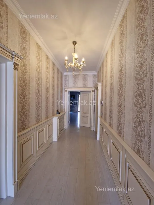 Satılır 6 otaqlı həyət evi 300 m²