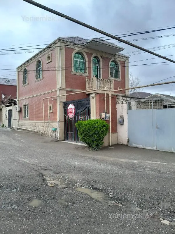 Satılır 4 otaqlı həyət evi 144 m²