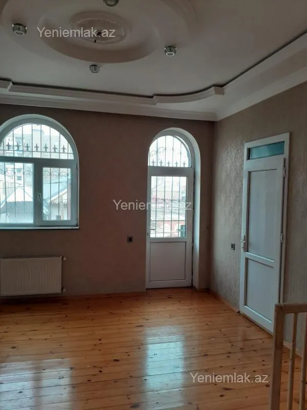 Satılır 4 otaqlı həyət evi 144 m²
