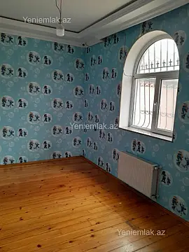 Satılır 4 otaqlı həyət evi 144 m²