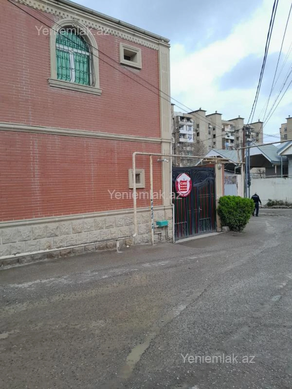Satılır 4 otaqlı həyət evi 144 m²