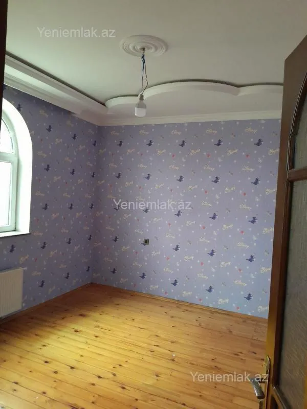 Satılır 4 otaqlı həyət evi 144 m²