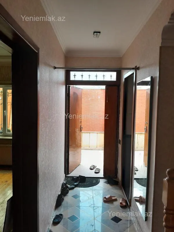Satılır 4 otaqlı həyət evi 144 m²