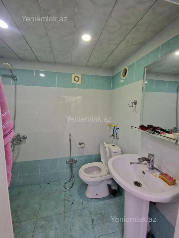 Satılır 2 otaqlı həyət evi 65 m²