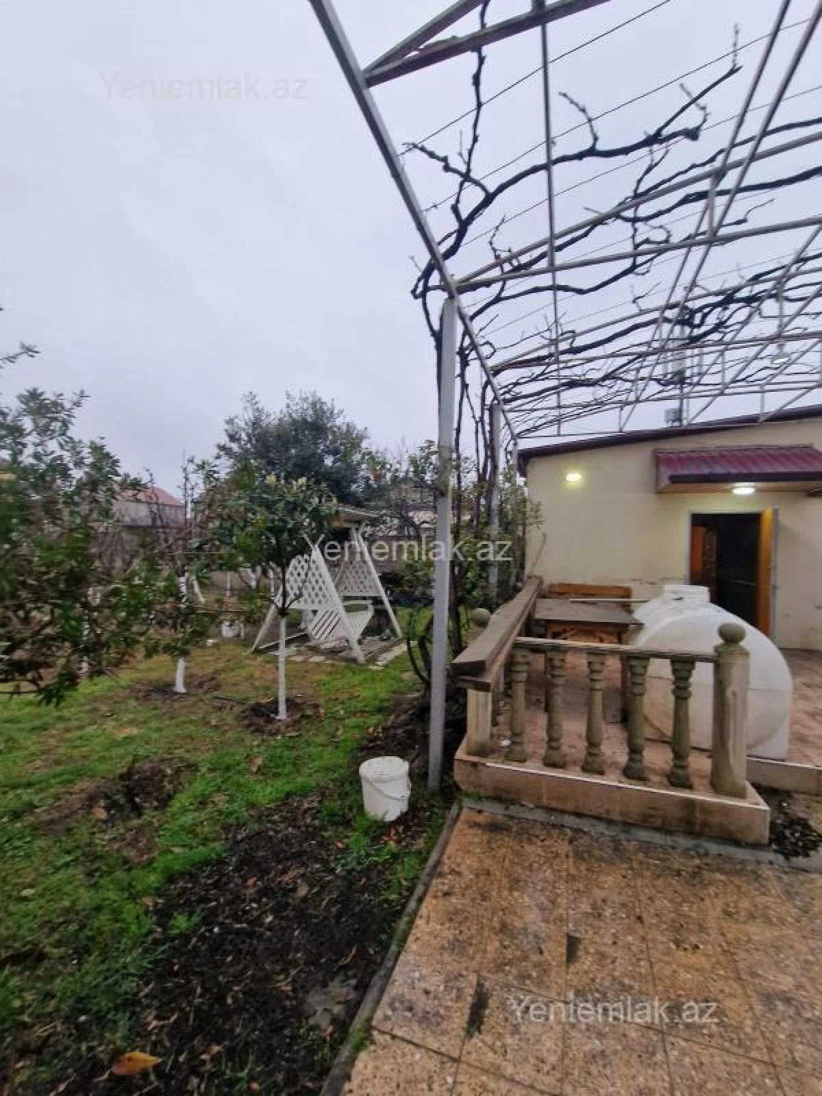 Satılır 2 otaqlı həyət evi 65 m²