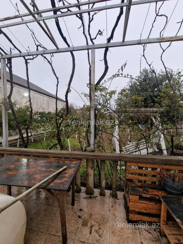 Satılır 2 otaqlı həyət evi 65 m²