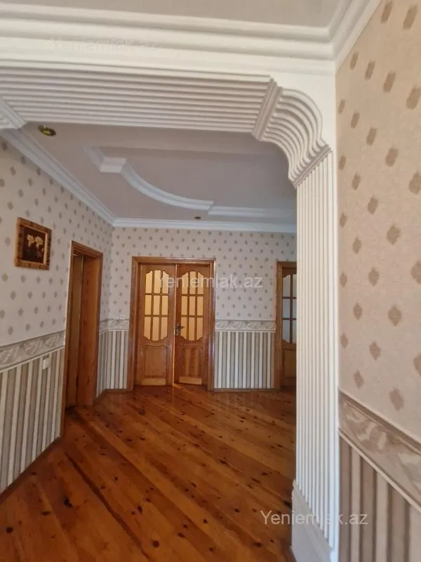 Satılır 6 otaqlı həyət evi 187 m²