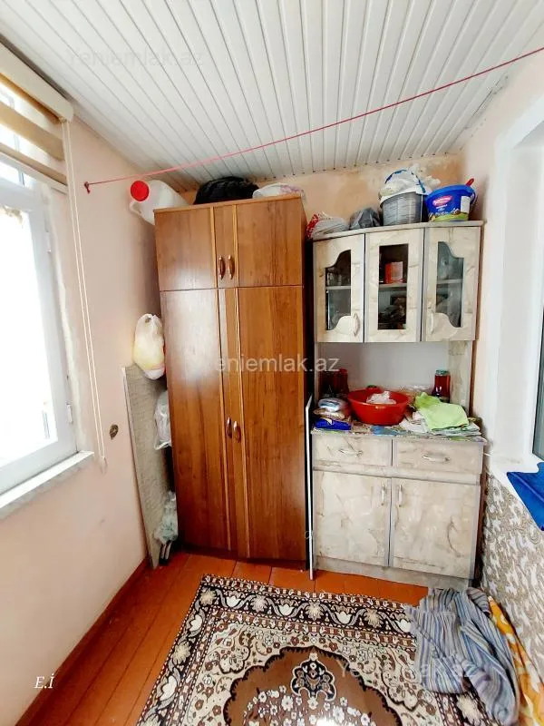 Satılır 2 otaqlı köhnə tikili 48 m²