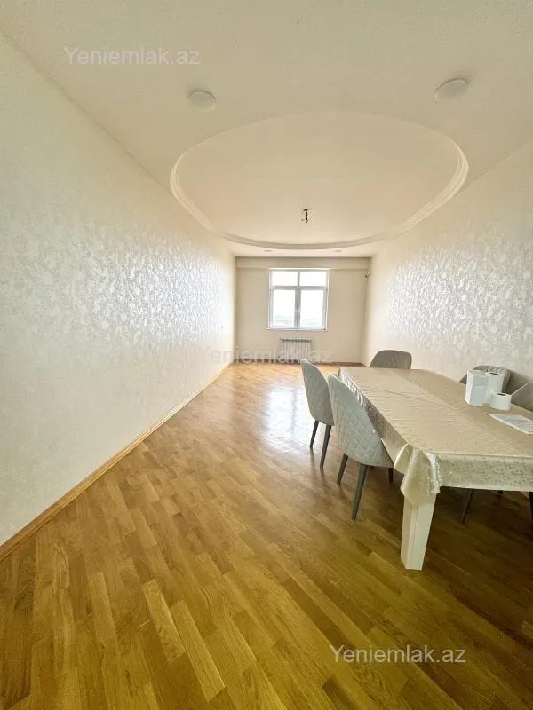 Satılır 3 otaqlı yeni tikili 110 m²