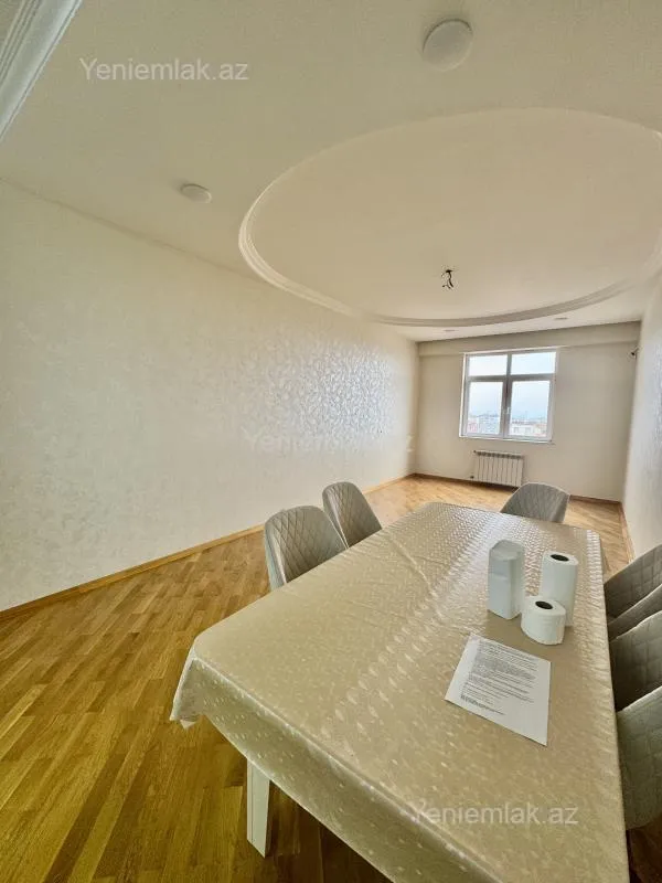 Satılır 3 otaqlı yeni tikili 110 m²