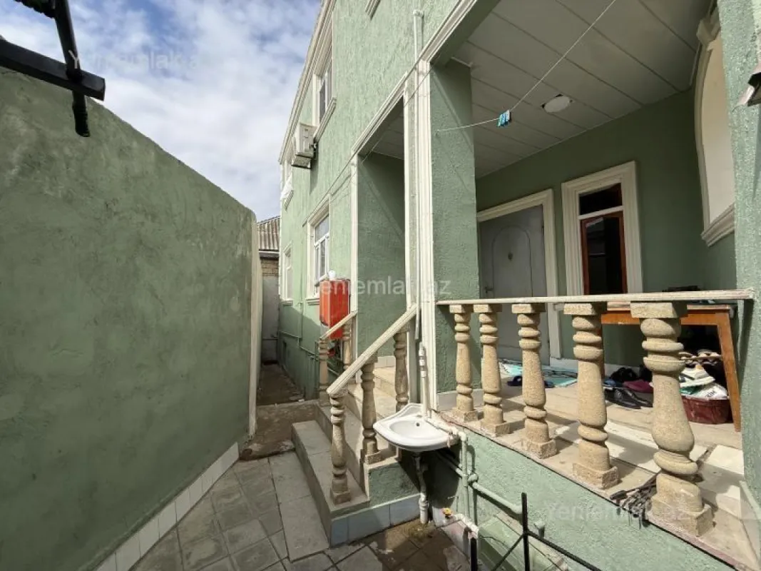 Satılır 3 otaqlı həyət evi 90 m²