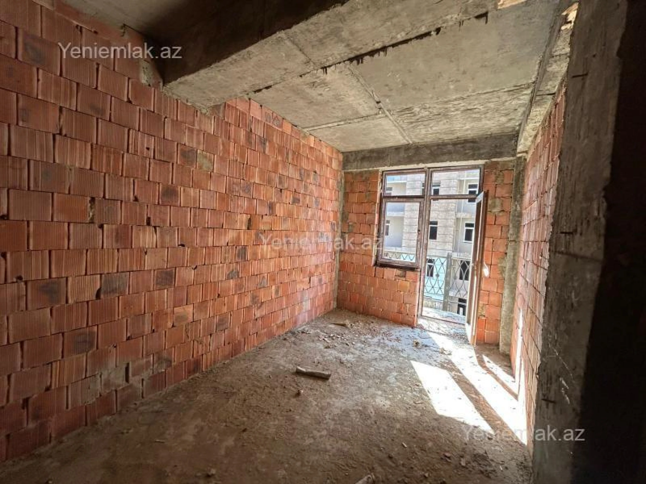 Satılır 2 otaqlı yeni tikili 61 m²