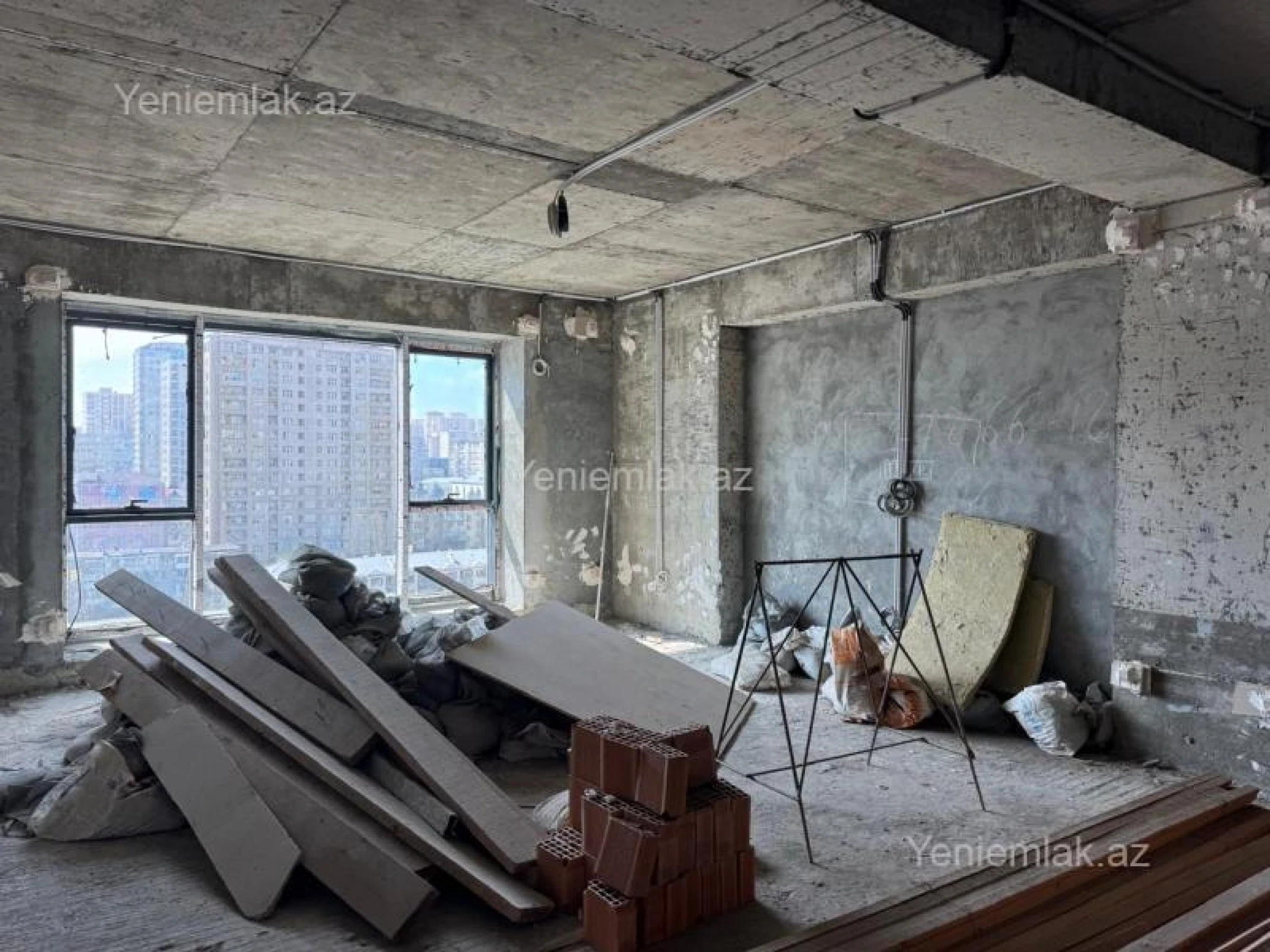 Satılır 3 otaqlı yeni tikili 155 m²
