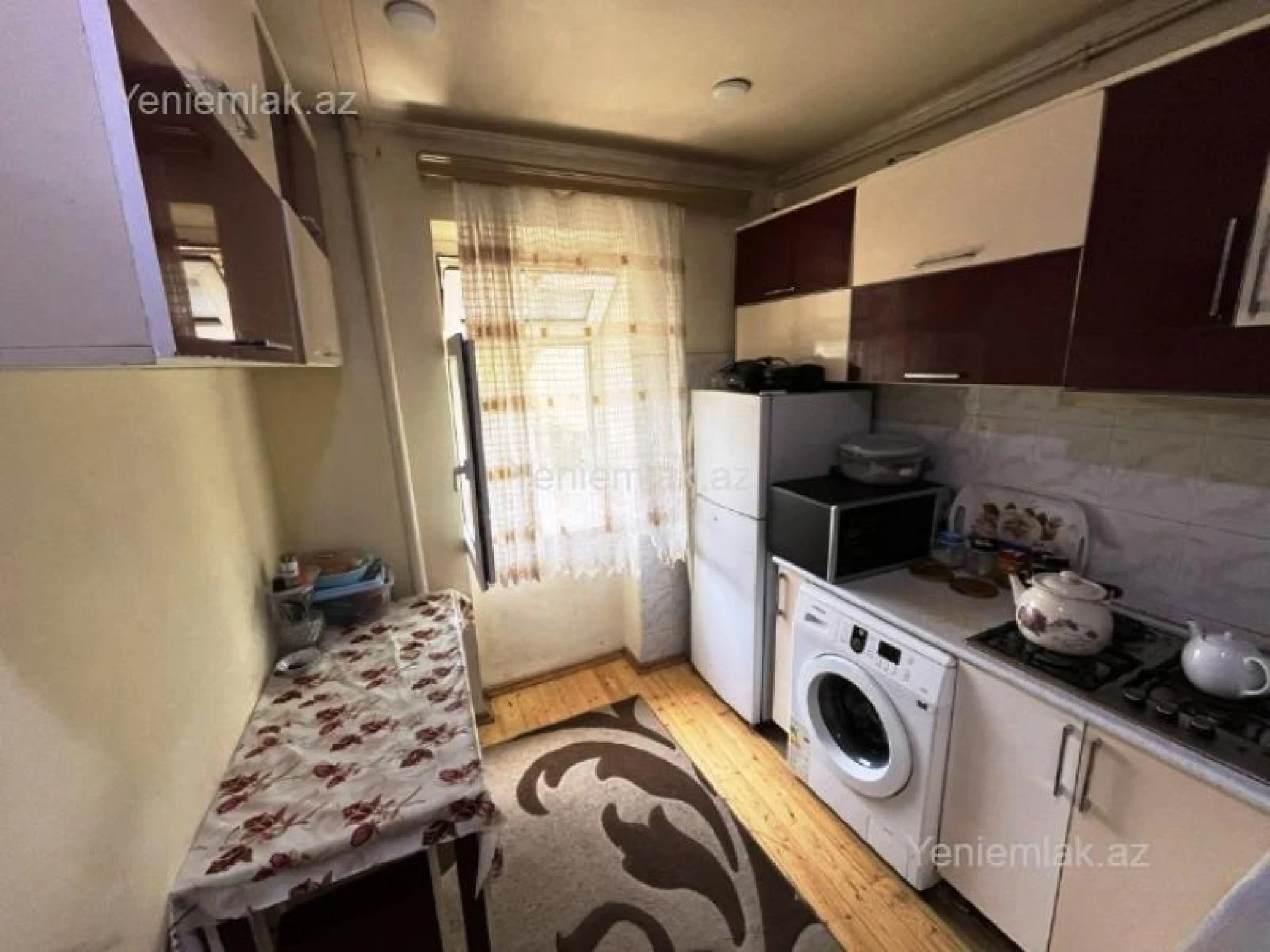 Satılır 3 otaqlı köhnə tikili 75 m²