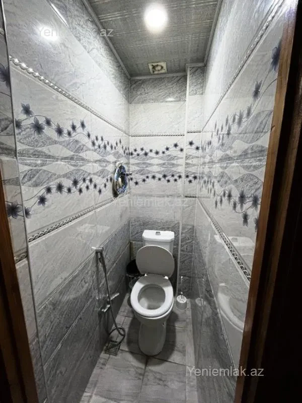Satılır 3 otaqlı köhnə tikili 75 m²