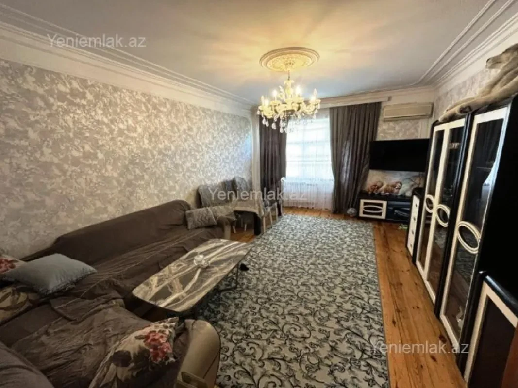 Satılır 3 otaqlı köhnə tikili 75 m²