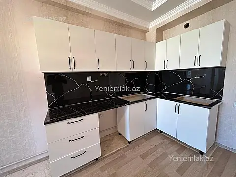 Satılır 2 otaqlı yeni tikili 78 m²