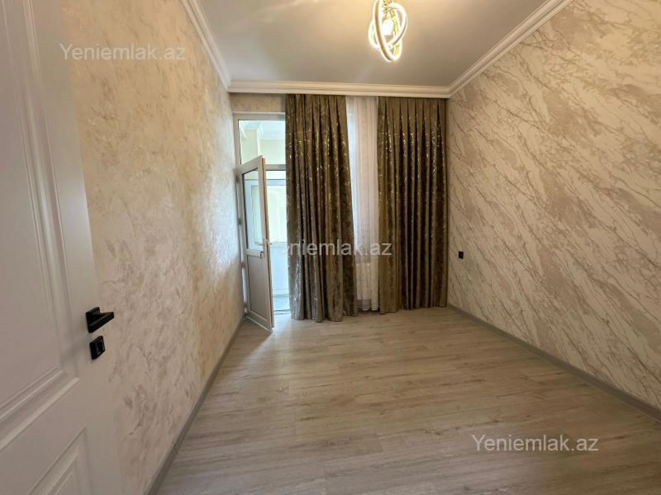Satılır 3 otaqlı yeni tikili 72 m²