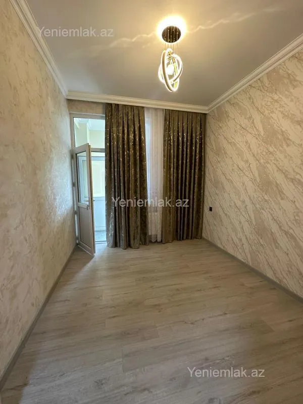 Satılır 3 otaqlı yeni tikili 72 m²