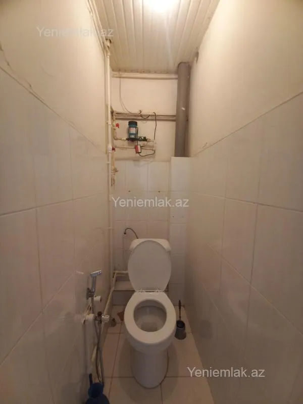 Satılır 2 otaqlı köhnə tikili 55 m²