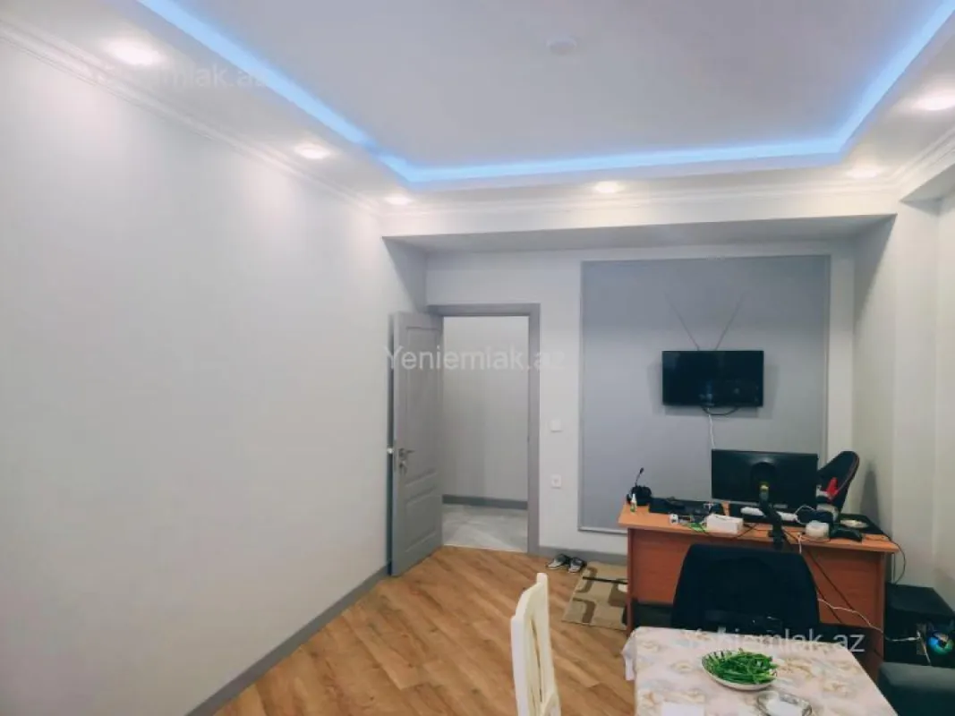 Satılır 2 otaqlı yeni tikili 68 m²