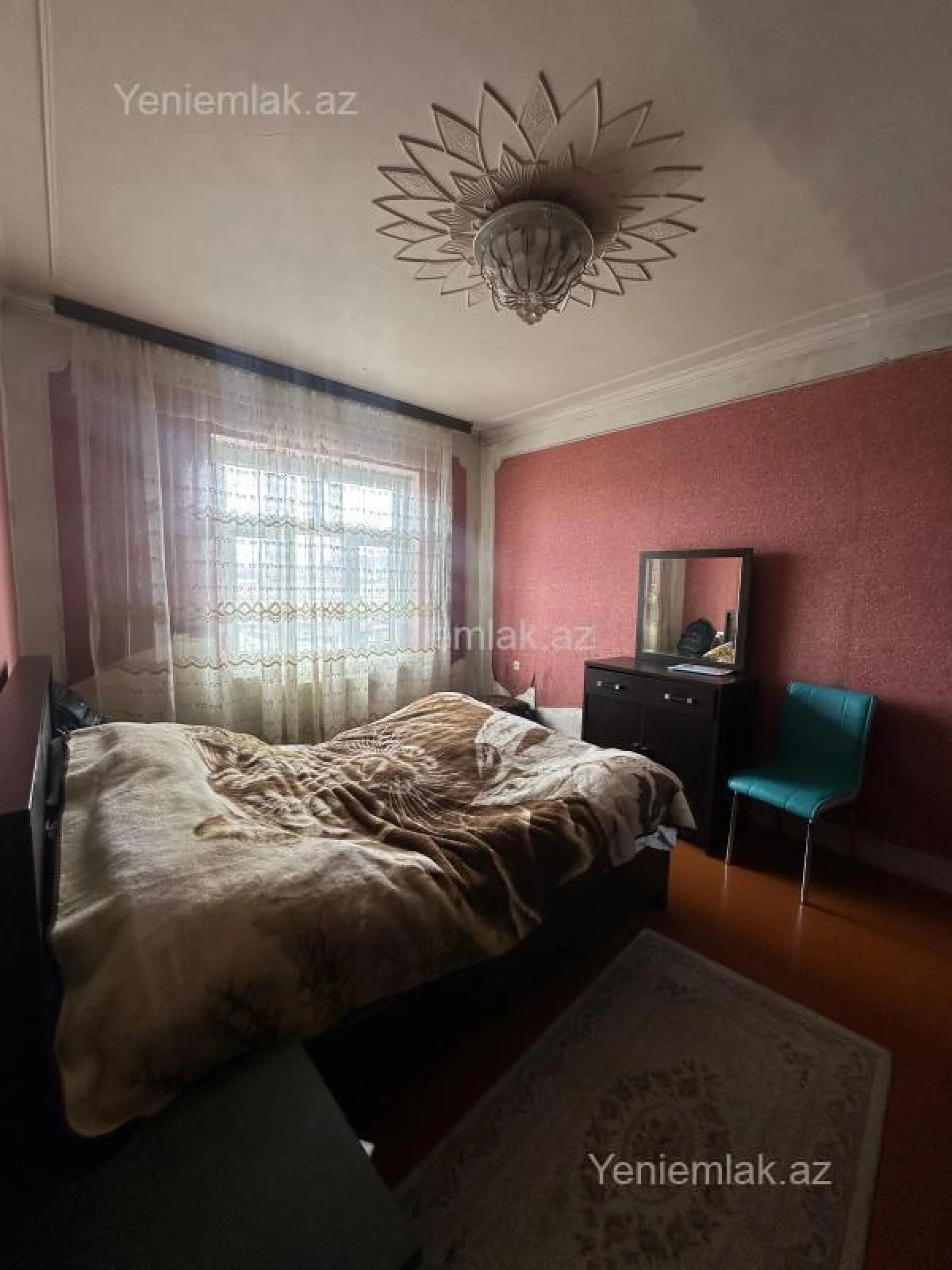 Satılır 2 otaqlı köhnə tikili 58 m²