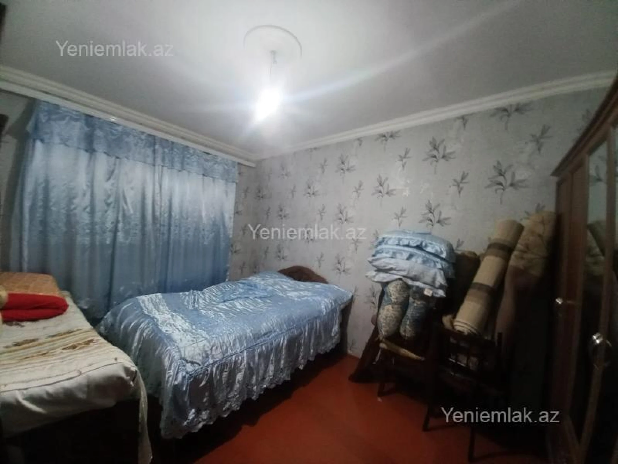 Satılır 2 otaqlı köhnə tikili 55 m²