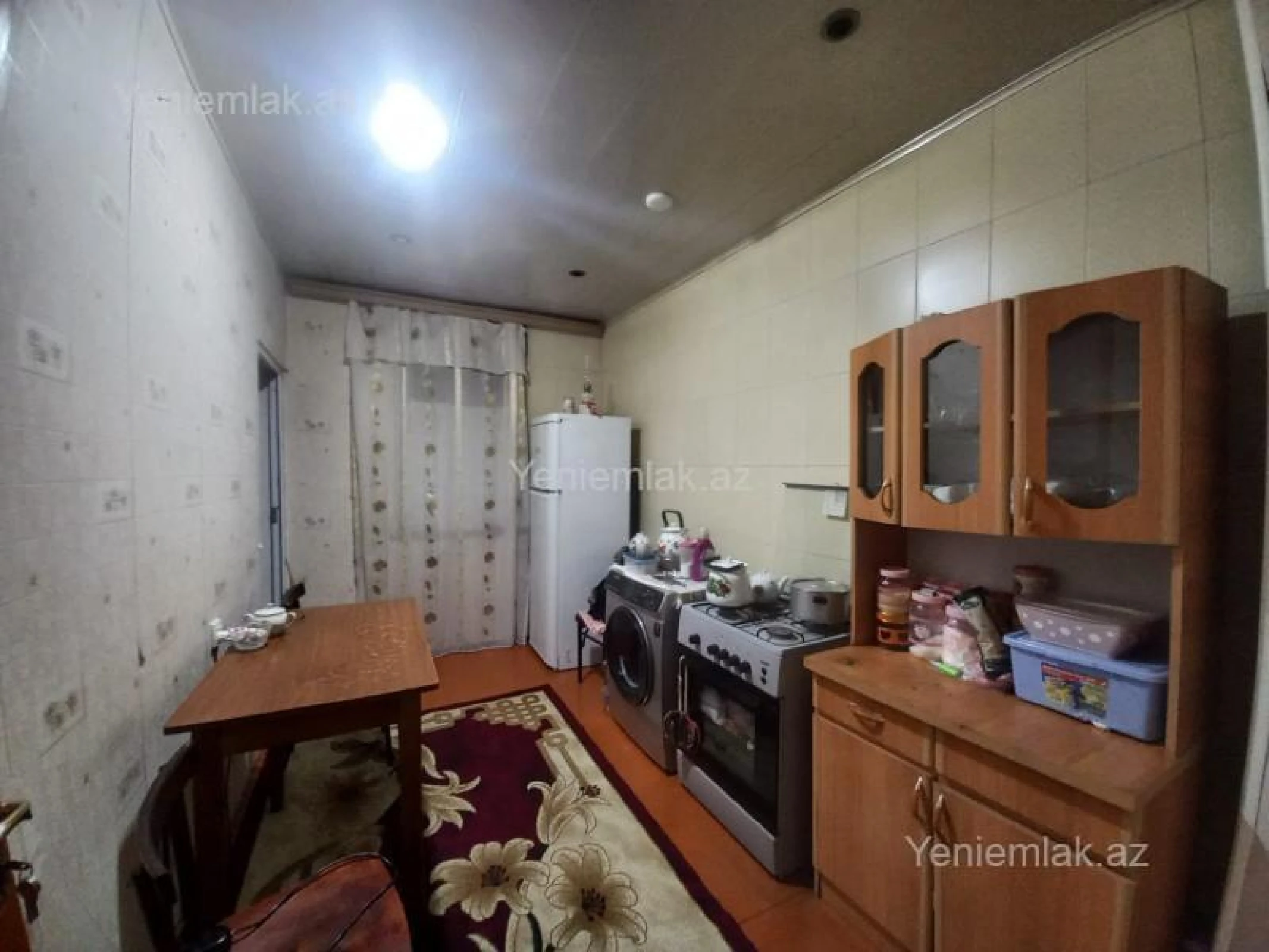 Satılır 2 otaqlı köhnə tikili 55 m²