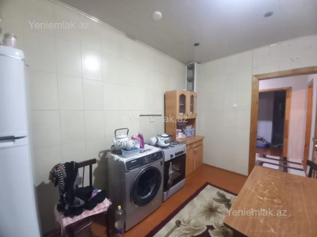 Satılır 2 otaqlı köhnə tikili 55 m²
