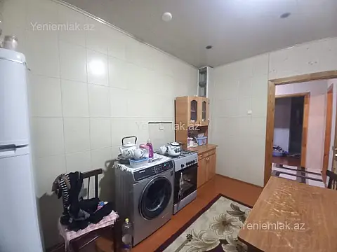 Satılır 2 otaqlı köhnə tikili 55 m²