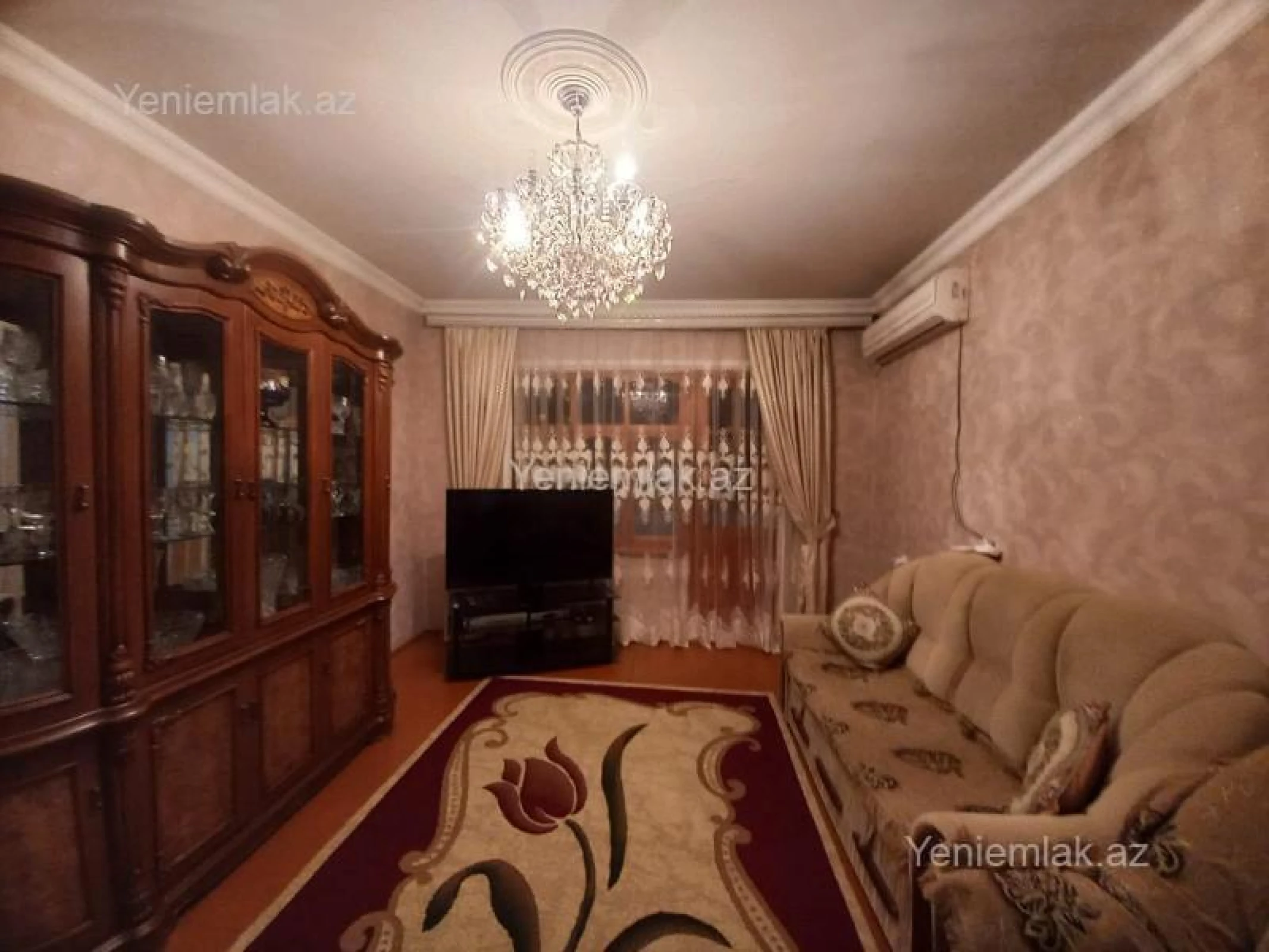 Satılır 2 otaqlı köhnə tikili 55 m²
